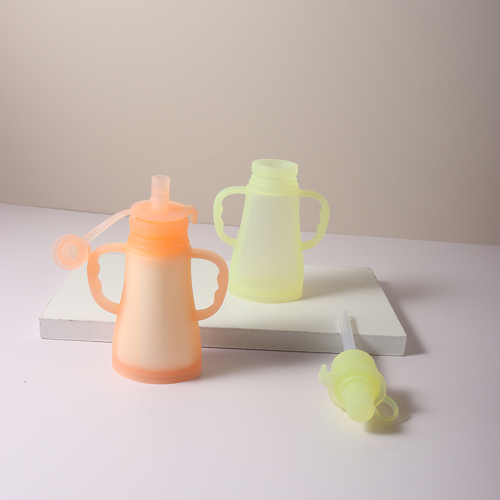 New Reusable Silicone Breast M - Food Pouch Reusable recension och pris